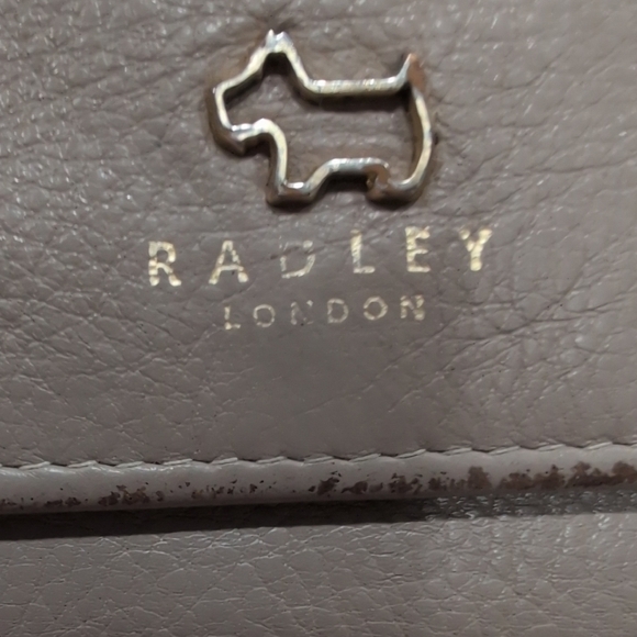 Radley London Beige Leather Wallet - Picture 2 of 12